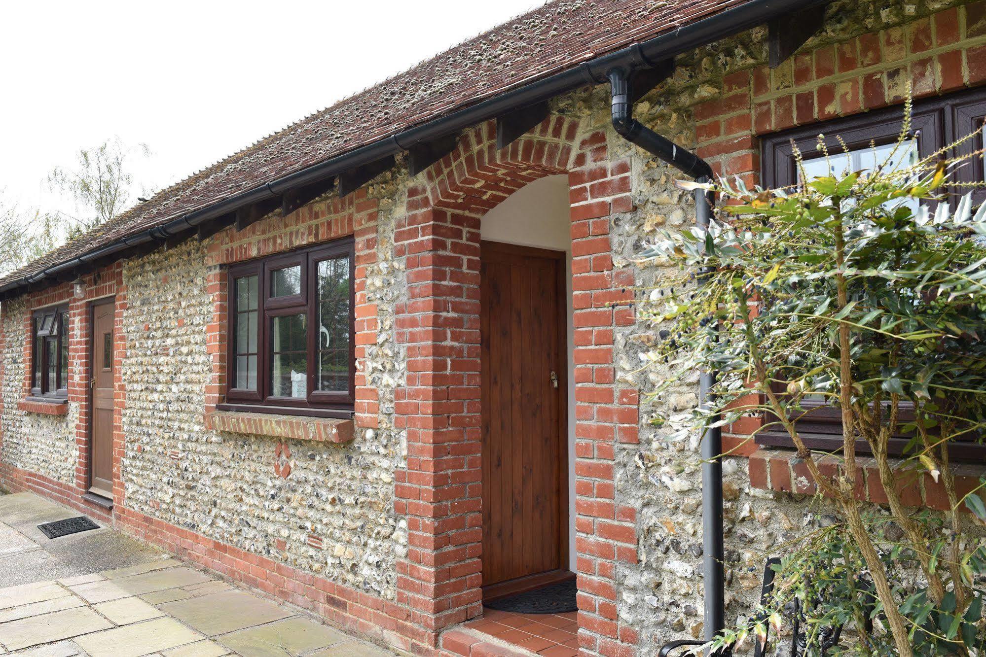 Old Selden Farm B&B Clapham  Exterior photo